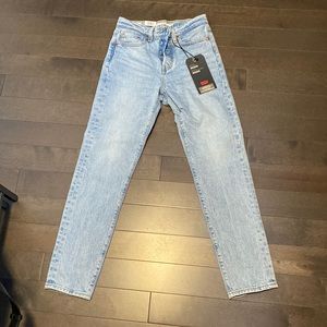Brand new, never worn, Levi’s Premium Wedgie Jeans.